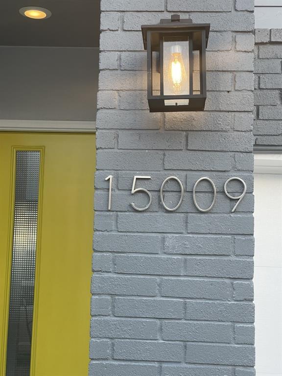 Building Photo - 15009 Forum Ave