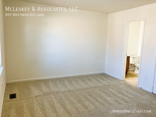 Building Photo - 869 Westminster Ln