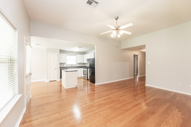 Building Photo - 3910 Enclave Mist Ln