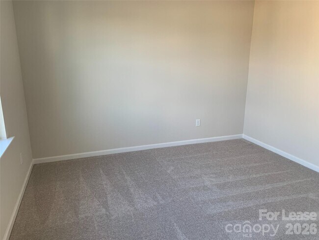 Building Photo - 17212 Snug Harbor Rd