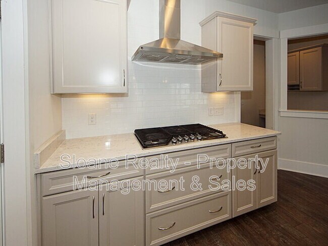 Building Photo - 2874 Stonestown Dr