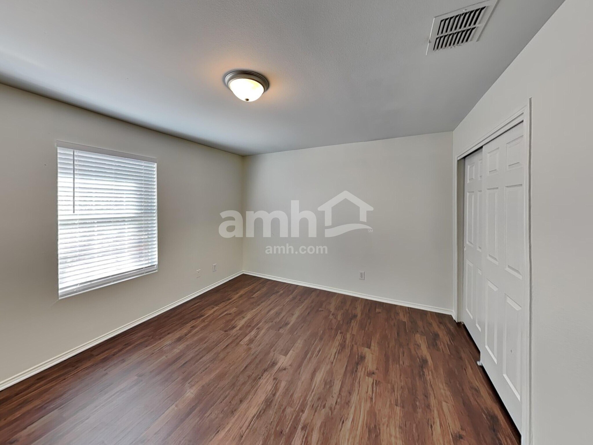 Building Photo - 3527 Canyon Maple