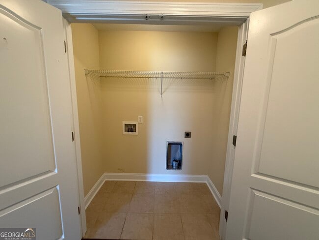 Building Photo - 161 Barfield Way