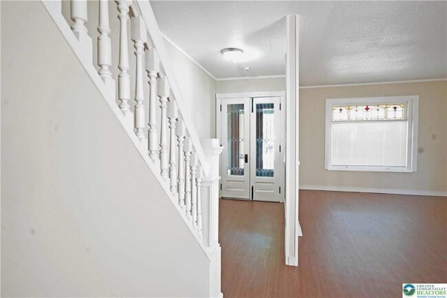 Building Photo - 543 Chestnut St