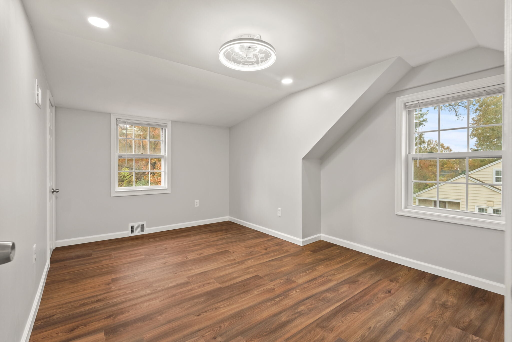 Building Photo - 6578 Edsall Rd