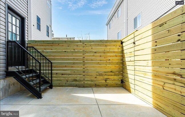 Building Photo - 2044 N 3rd St