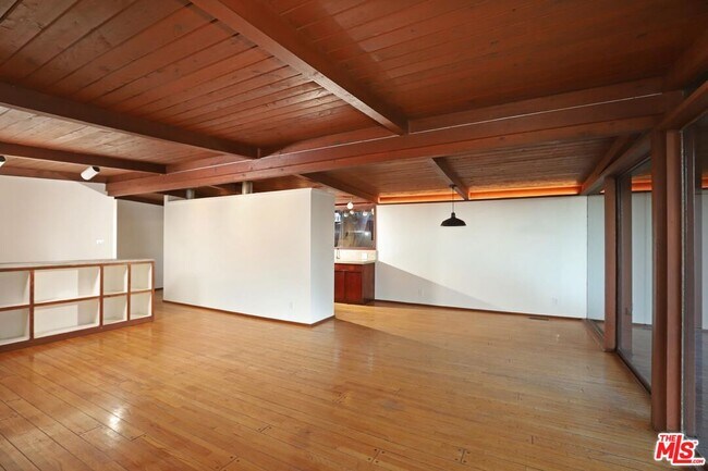 Building Photo - 8030 Highland Trail