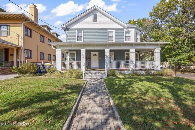 Primary Photo - 601 4th Ave