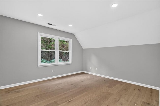 Building Photo - 475 Trammell Dr