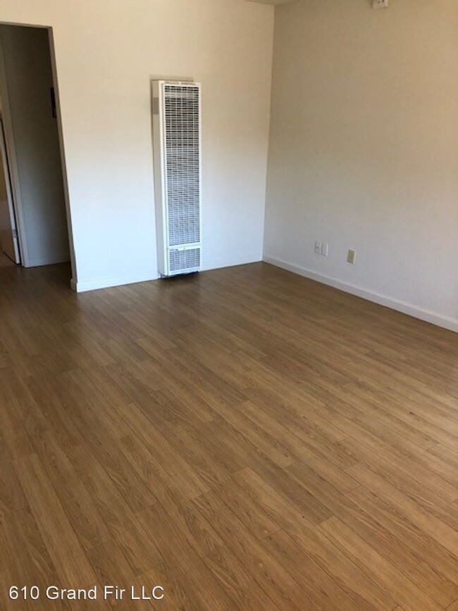 Building Photo - 610 Grand Fir Ave