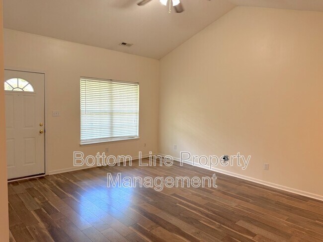 Building Photo - 718 Cody Ct