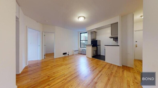 Building Photo - 2 bedroom in Manhattan NY 10014
