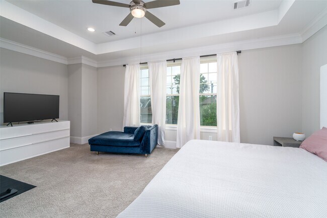 Building Photo - 1303 Edwinstowe Trl