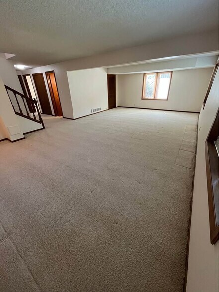 Building Photo - 1826 Normandy Ln