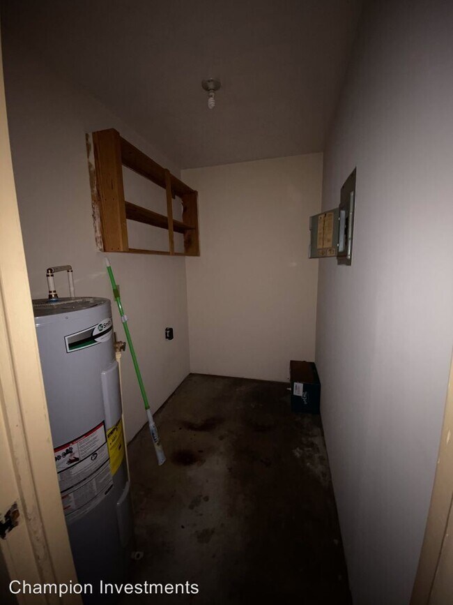 Building Photo - 2 br, 1 bath House - 709 A LeGrand Street