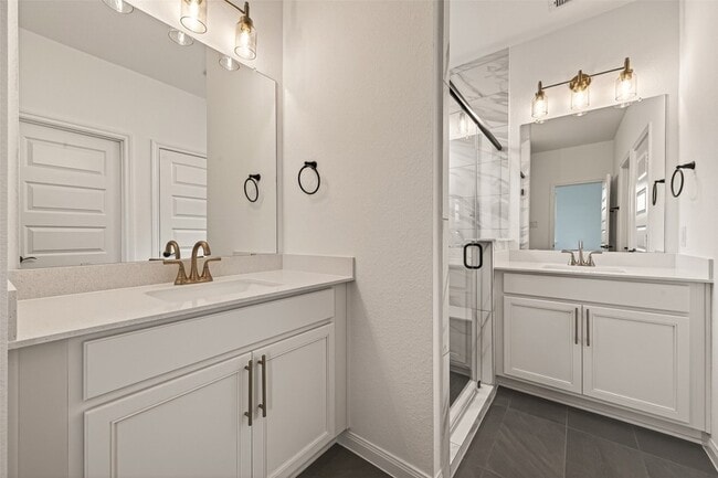 Building Photo - 7327 Blue Gentiana Ln