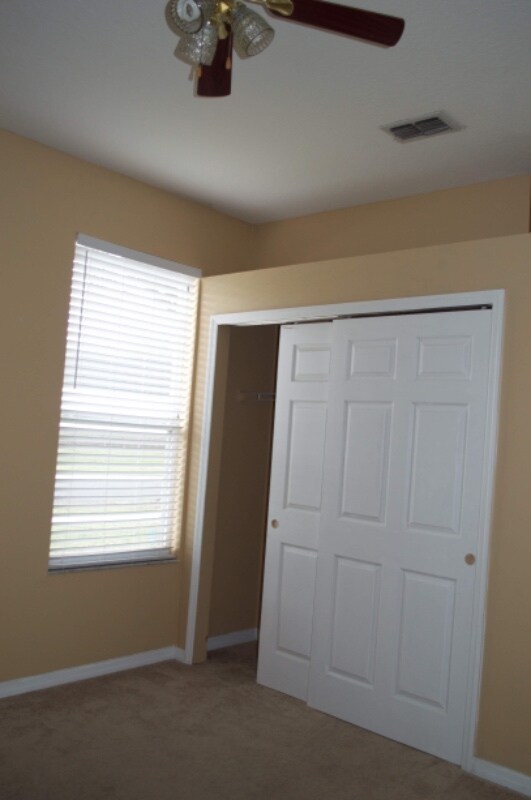 Building Photo - 6220 Hedgesparrows Ln