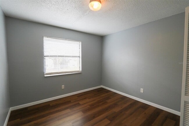 Building Photo - 1810 E 143rd Ave