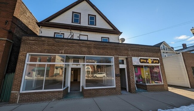 Building Photo - 27 W Somerset St