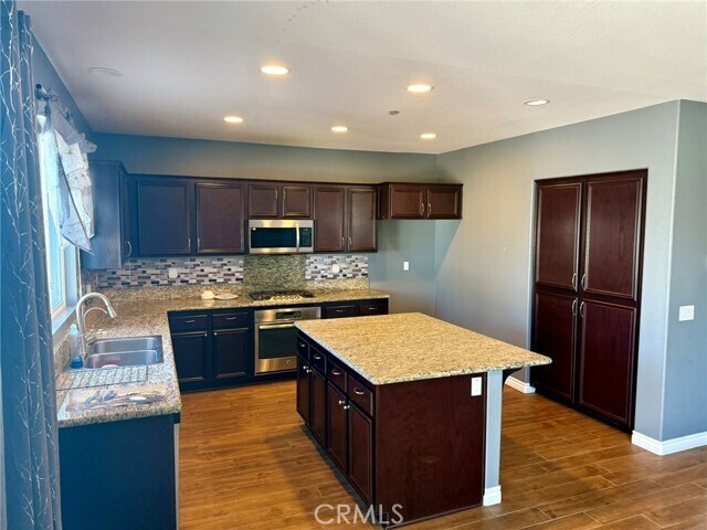 Building Photo - 26810 Sugarite Canyon Dr