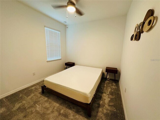 Building Photo - 3102 61st Dr E