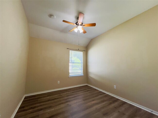 Building Photo - 6143 Galloway Ln