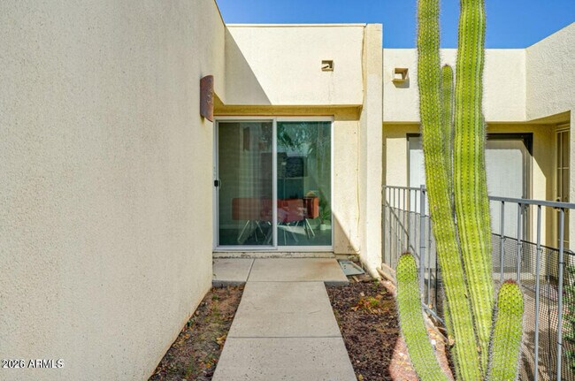 Building Photo - 14236 N 23rd St