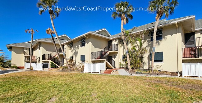 Primary Photo - SIESTA KEY! DIRECT WATER VIEWS! PET FRIEND...