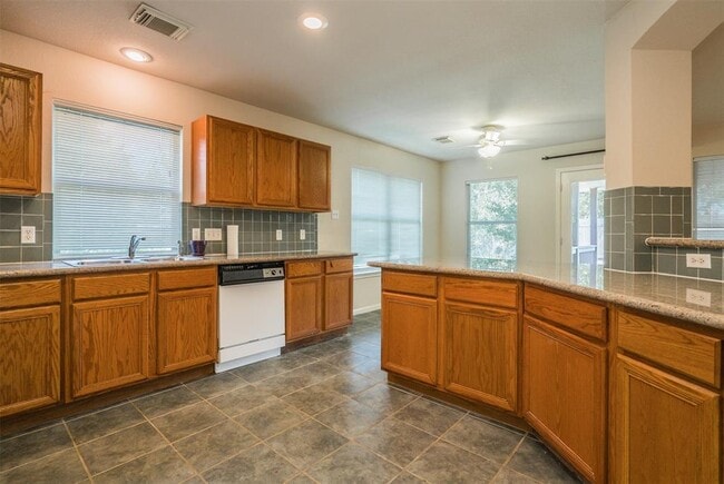 Building Photo - 1832 Camas Dr