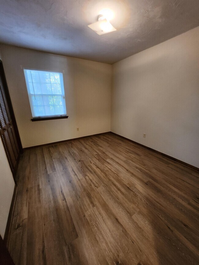 Building Photo - 2061 Rickards Rd