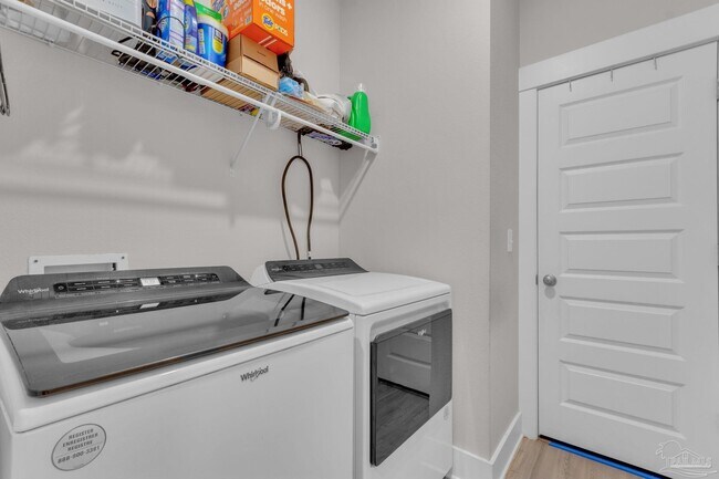 Building Photo - 7057 Whitetail Run Dr