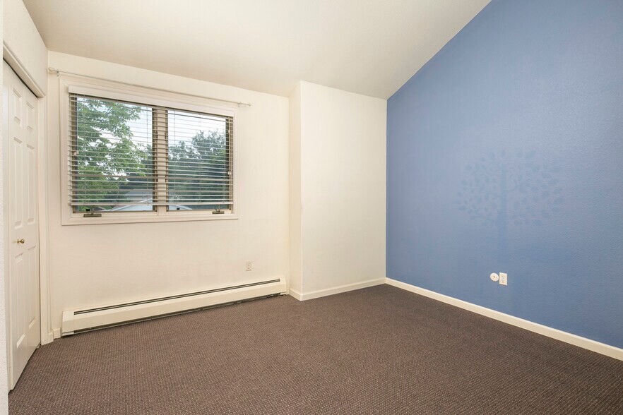 Building Photo - 9201 W Louisiana Ave