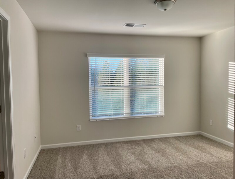 Building Photo - 3130 Pirates Pl