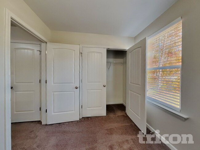 Building Photo - 2900 Dallas Ct