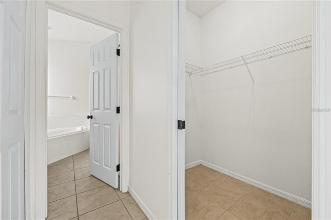 Building Photo - 520 Hollinghead Loop