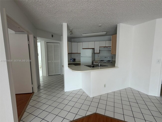 Building Photo - 4015 W McNab Rd
