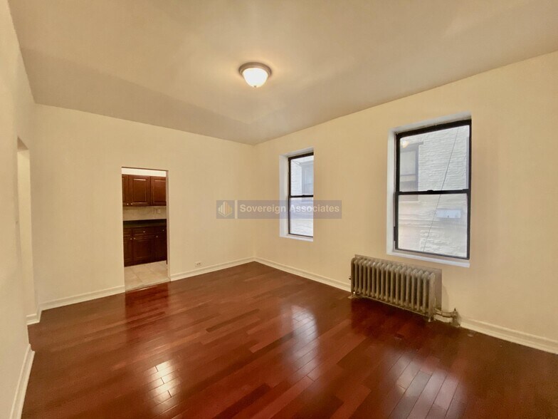 Building Photo - 250 Fort Washington Ave