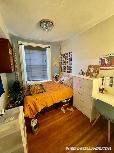 Building Photo - 880 Huntington Ave