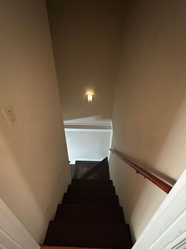 Building Photo - Large 3 bed, 2 bath house in South Seattle...