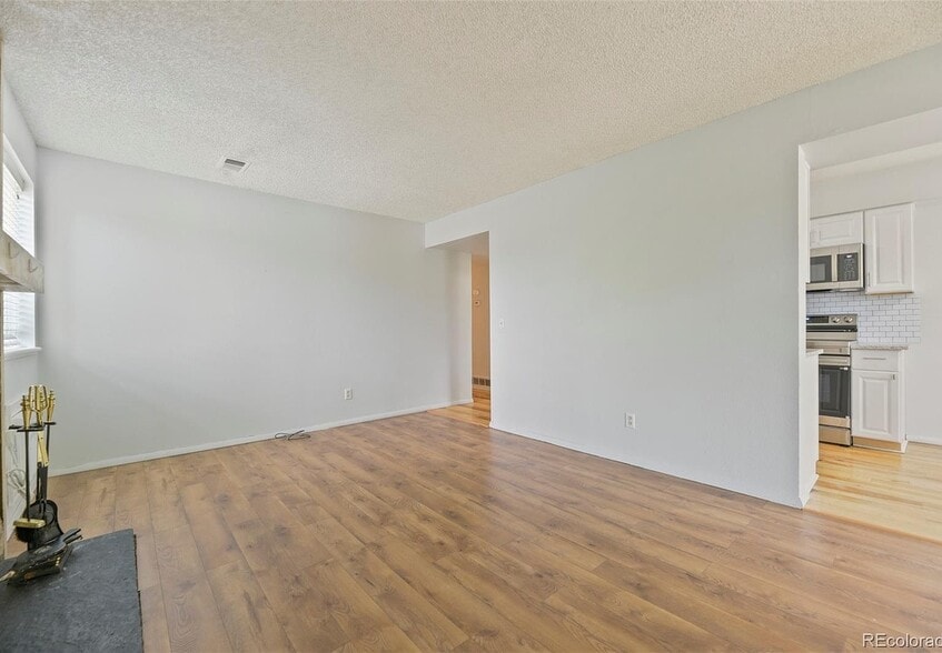 Building Photo - 17642 E Loyola Dr