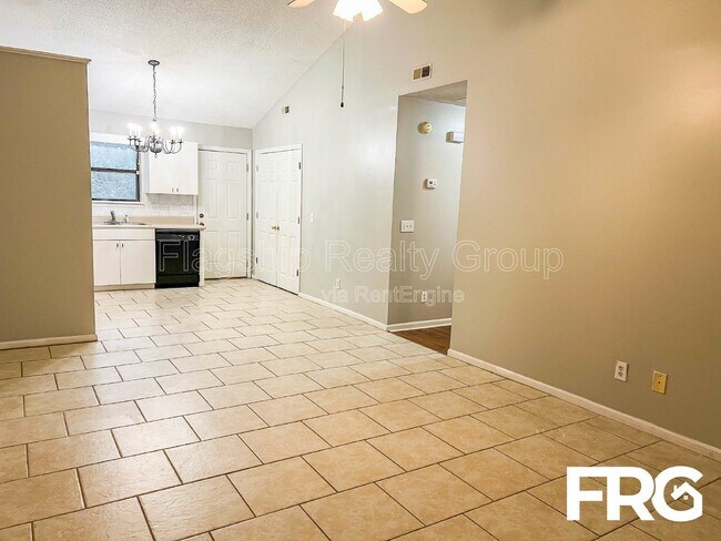 Building Photo - 205 Wyndham Cir