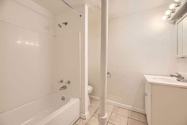 Building Photo - Spacious Home w/Large Backyard Only Blocks...