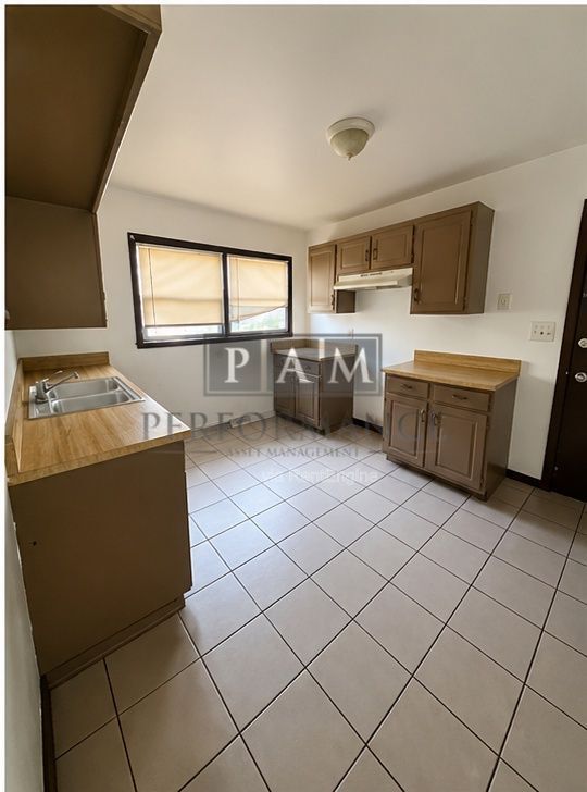 Building Photo - 6535 N 58th St