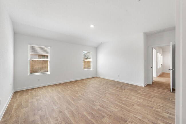 Building Photo - Luxurious 4 BR / 2 BA with THREE-CAR GARAGE - 2314 SF - Harmony Hills, Fredericksburg!