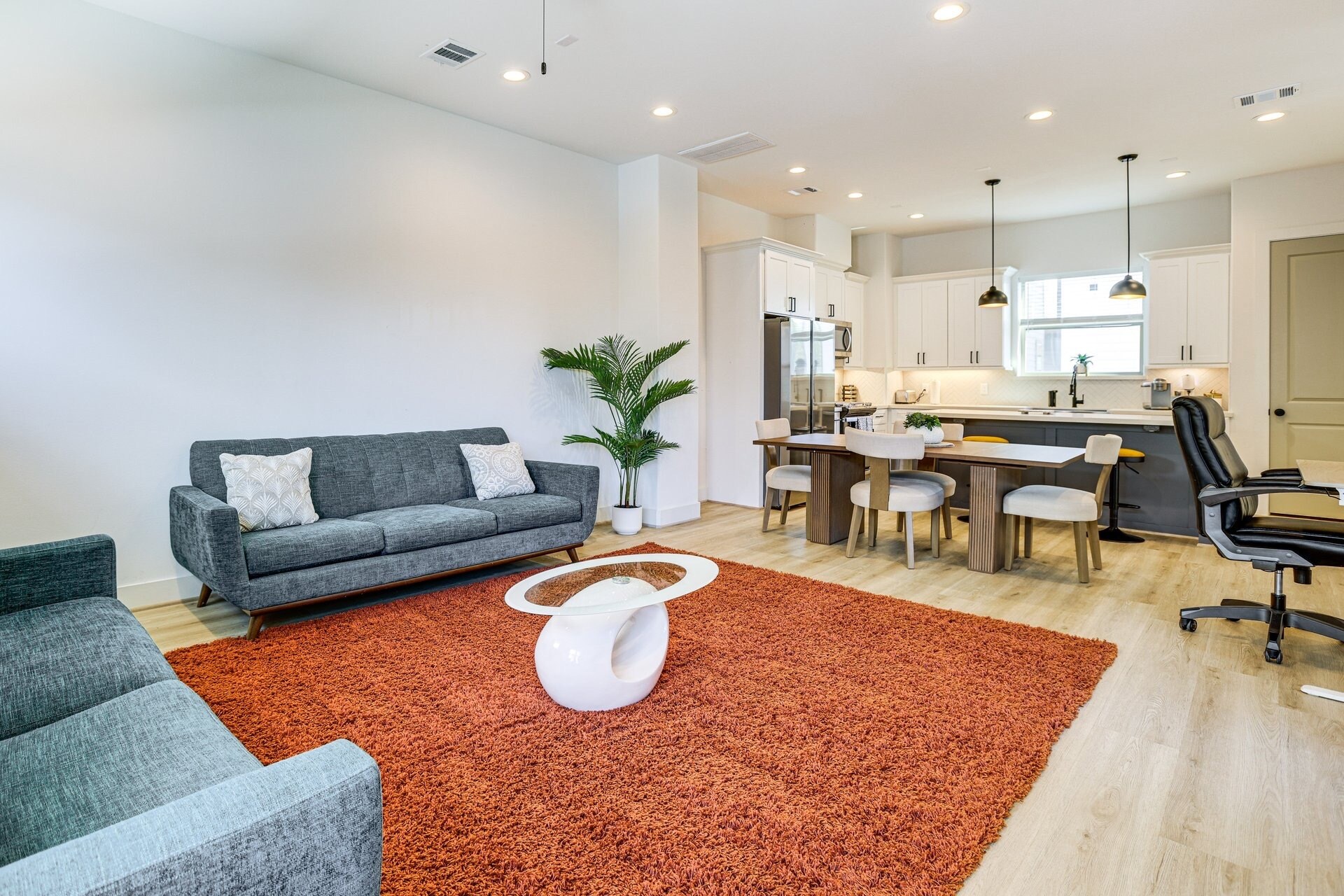 Building Photo - 2339 Eagle St