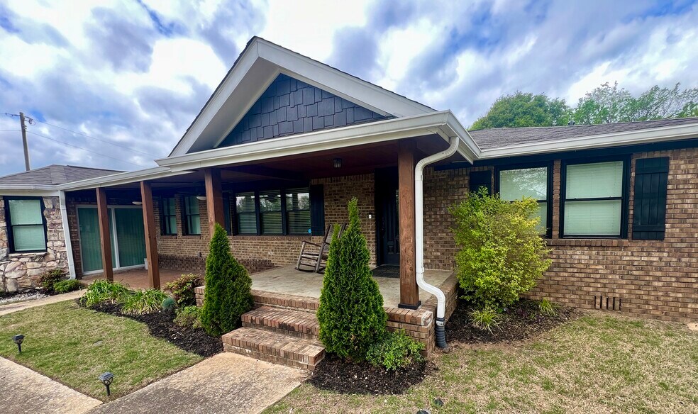 Exterior - 4531 Embry Rd