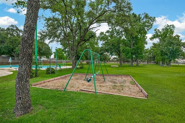 Building Photo - 9118 Wilcrest Dr
