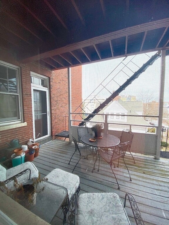 Building Photo - 371 Harvard St