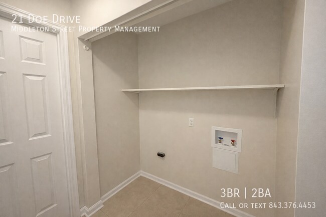 Building Photo - 21 Doe Dr