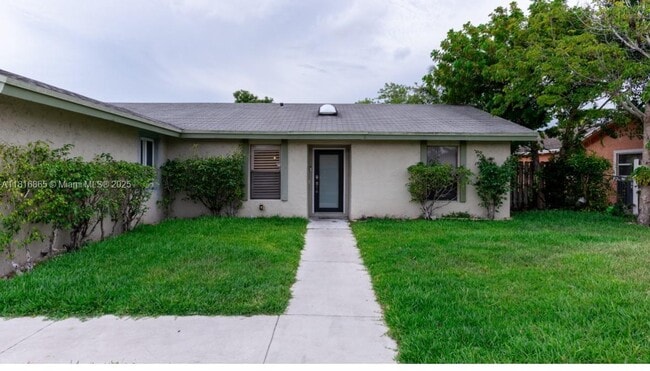 Building Photo - 7931 NW 44th Ct
